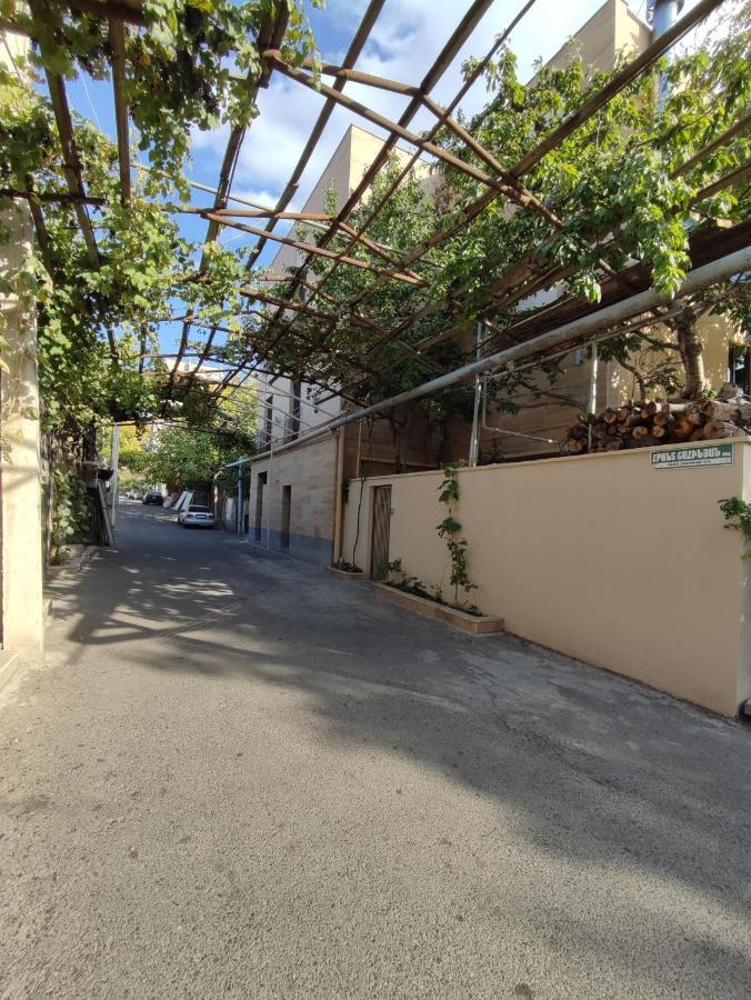 Hotelise I Tulip Apartment Yerevan Exterior photo